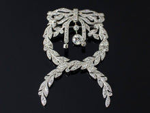  Belle Epoque "En Tremblant" Diamond Brooch in Platinum