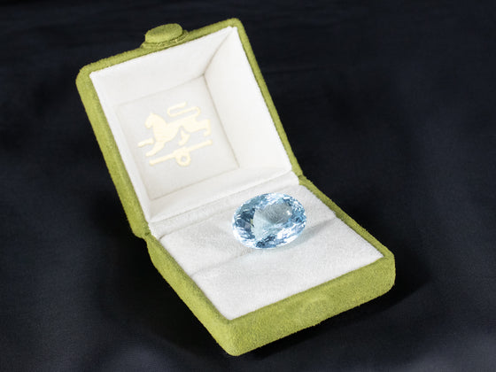 27.50 Ct. Sky Blue Oval Aquamarine