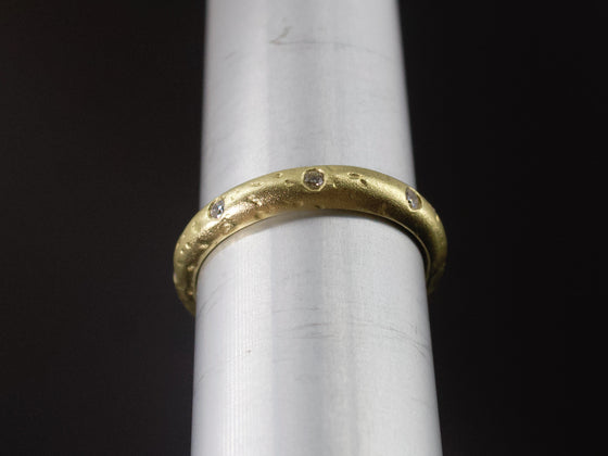 Diamond Inlay Eternity Band in 18K Yellow Gold