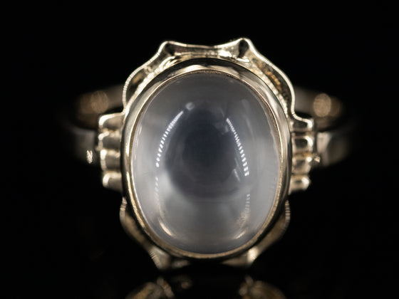 Vintage-Inspired 14K Yellow Gold Moonstone Ring - Retro Glamour