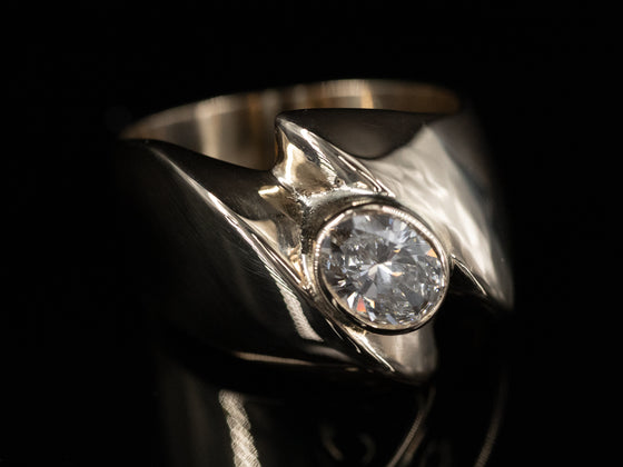 Stunning Oval Diamond Ring in 14K Yellow Gold